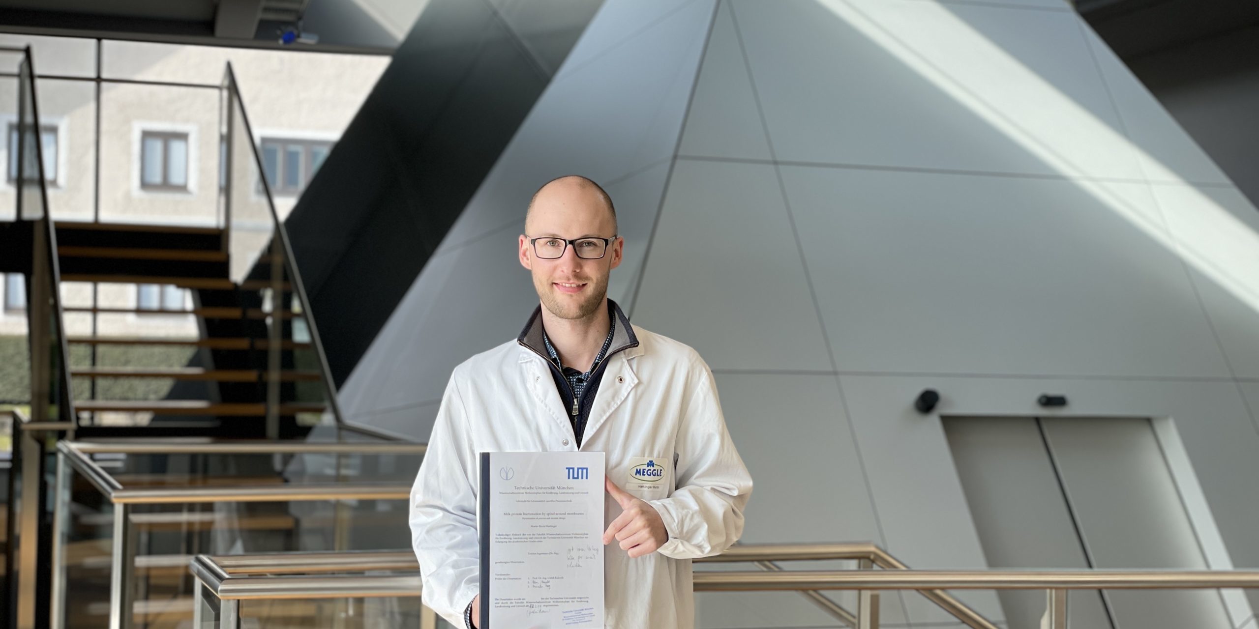 Martin Hartinger ist nun seit einem Jahr bei uns im Unternehmen und arbeitet im Team von Business Development & Research.